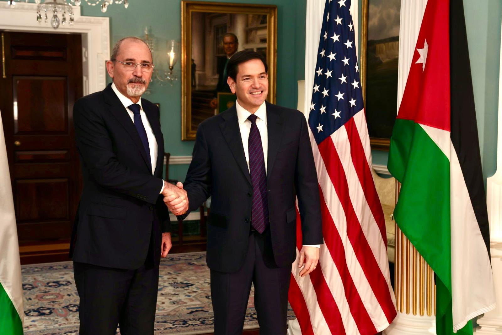 وزيرا الخارجية الامريكي والاردني يؤكدان ضرورة الحفاظ على وقف اطلاق النار في سوريا