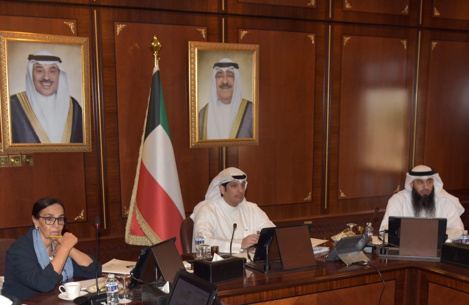 وزير الإعلام يترأس اجتماع لجنة الاحتفالات ويؤكد أهمية تبني أفكار تطويرية والعمل بروح وطنية تعكس صورة الكويت الحضارية