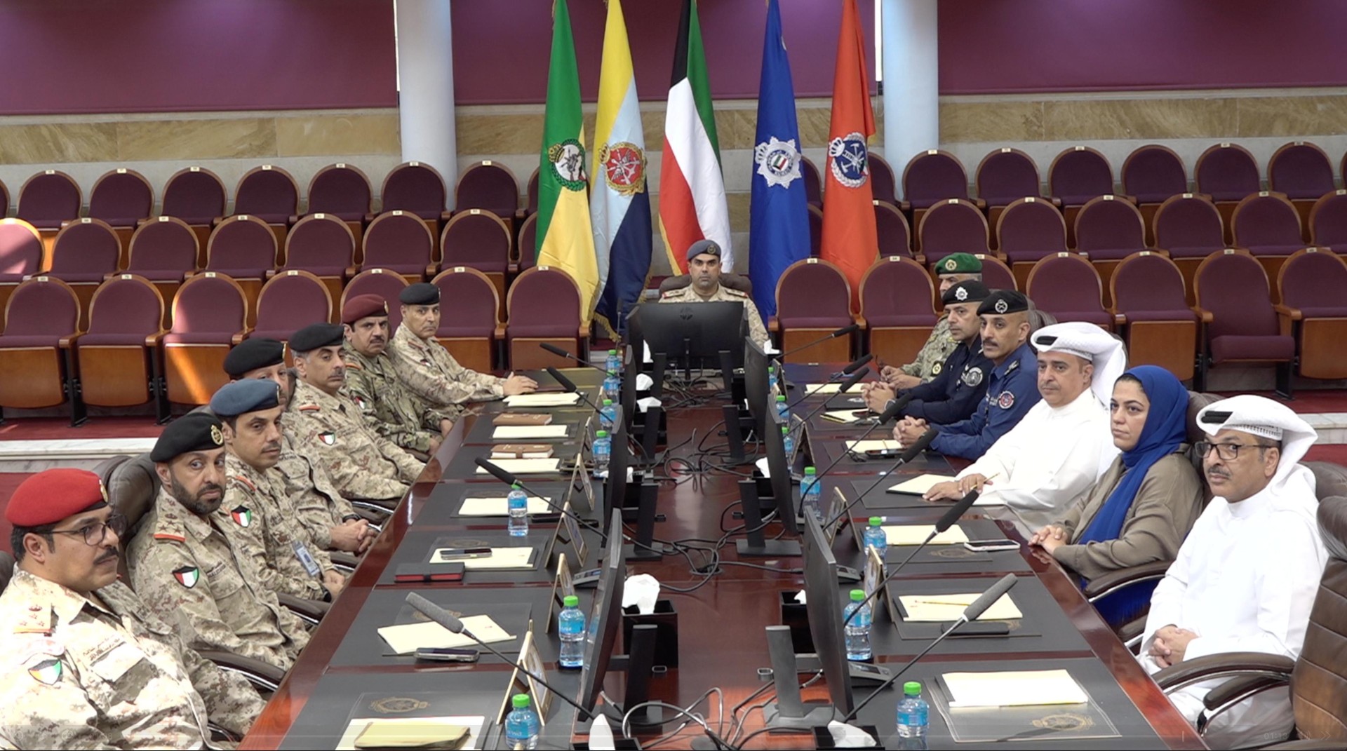 نائب رئيس (الأركان) يترأس اجتماعا تنسيقيا لبحث سبل الاستفادة من طائرة (بيرقدار)