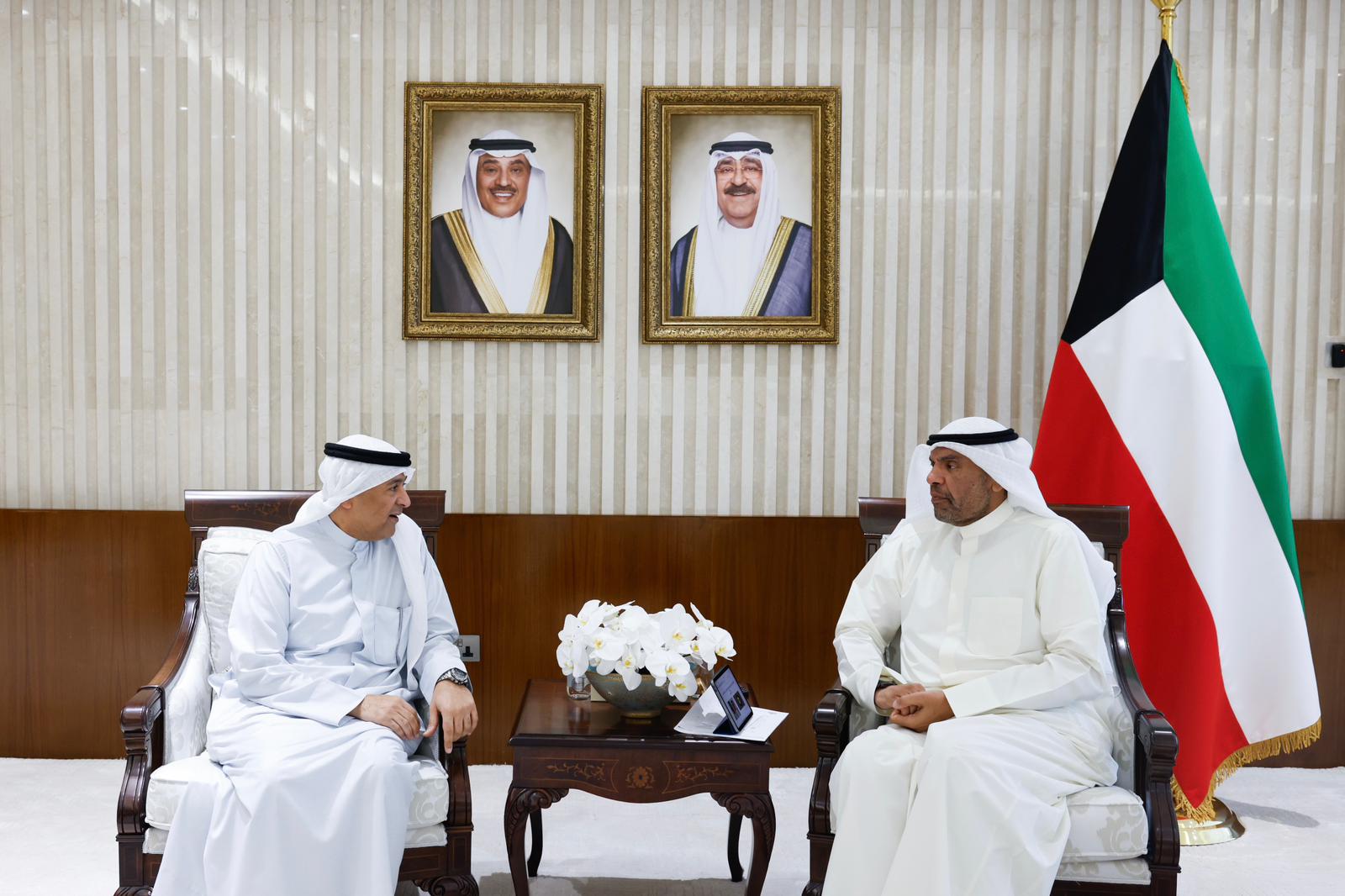   وزير الخارجية يلتقي الأمين العام لمجلس التعاون لدول الخليج العربية